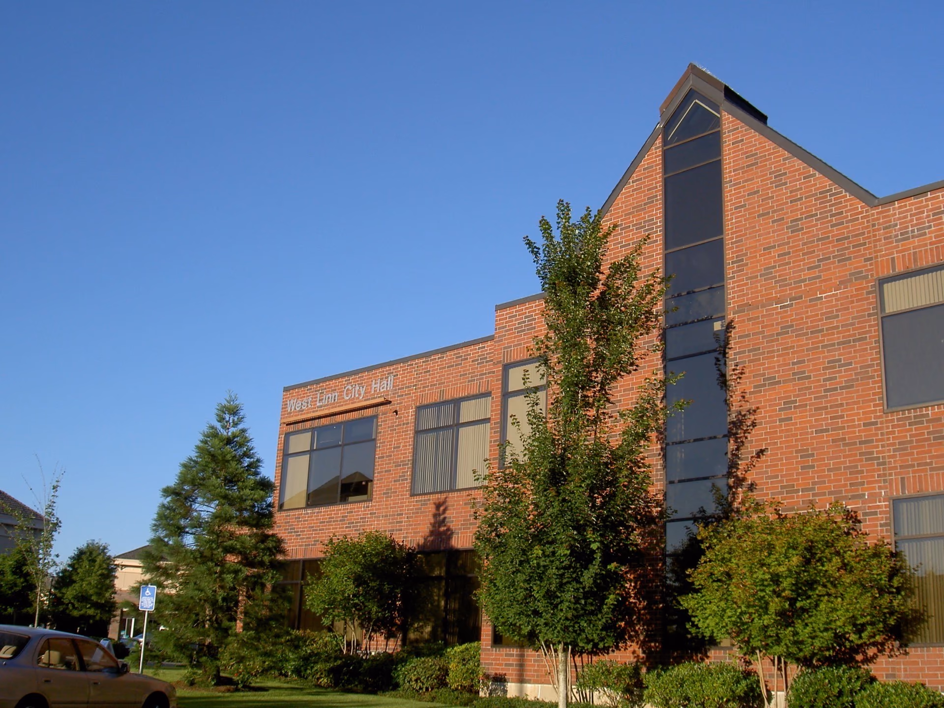 Brick office building with large windows in West Linn Oregon